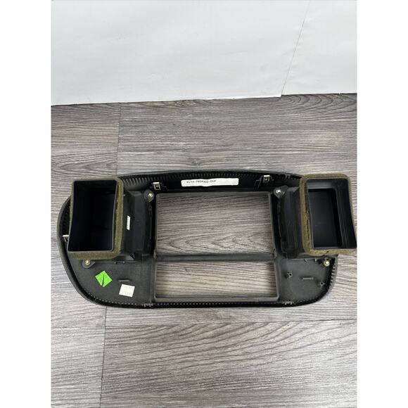 1997-2003 FORD F150 Expedition Tan Dash Radio Bezel 1L14-7804302-CAW - Picture 6 of 6